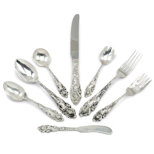 Once Upon A Diamond Collectible Silver Silver Reed & Barton Love Disarmed Sterling Flatware 12 Service 125 Pieces