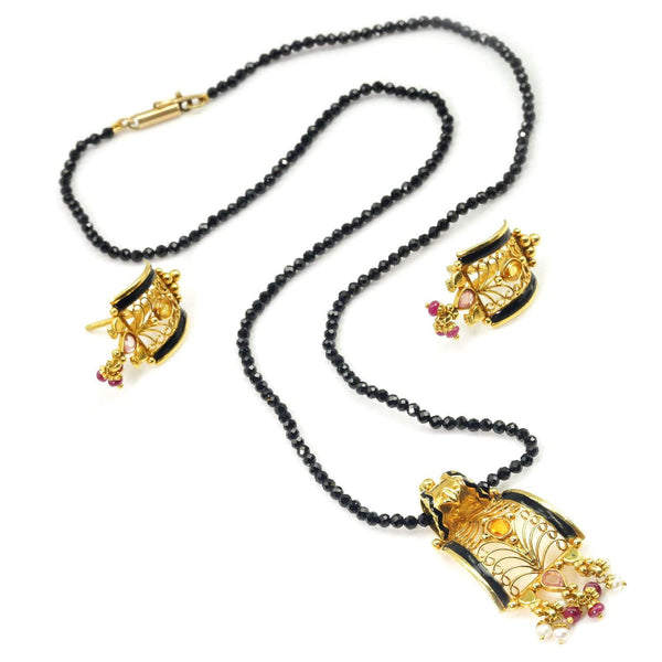 Once Upon A Diamond Jewelry Set Yellow Gold & Black Enamel Vintage 23Kt Yellow Gold & Enamel Gemstone Necklace Earring Set
