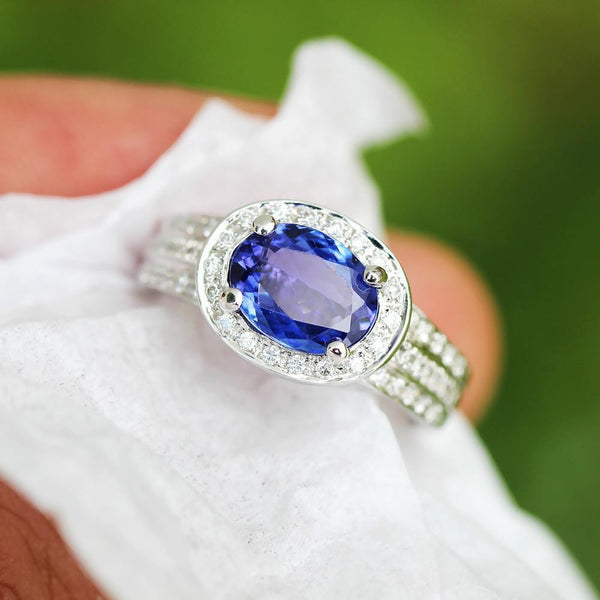 Sideways Oval Tanzanite Halo Ring with Diamonds White Gold - Image 2